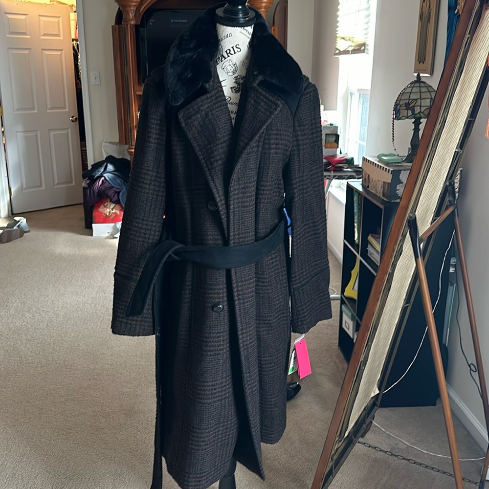 Brand new coat black and brown